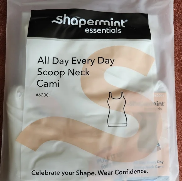 Shapermint All Day Scoop Neck Cami in White And Beige - Picture 3 of 5